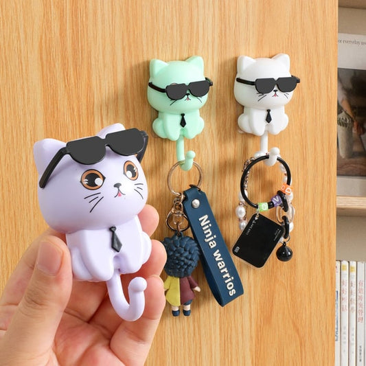 🕶️ Animacinių filmų katės raktų pakabukas